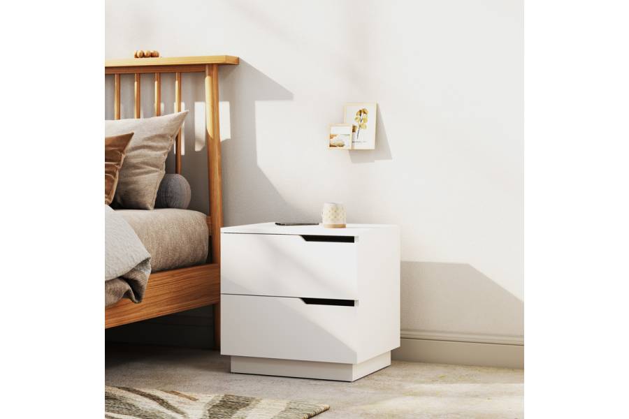 Κομοδίνο Verena pakoworld σε λευκή απόχρωση 48x40x48εκ